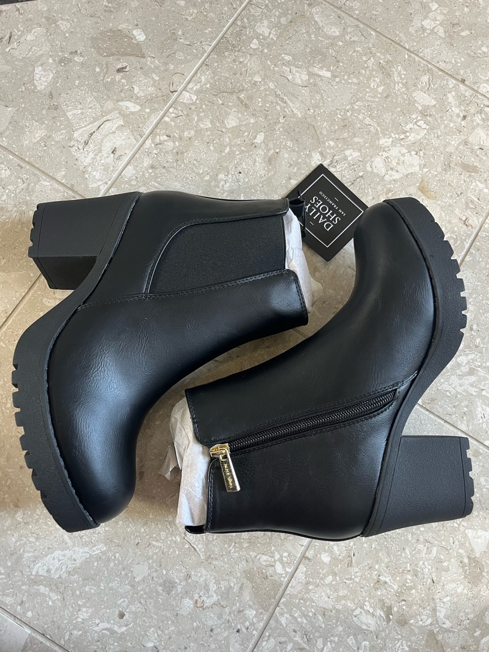 Daily Shoes black booties